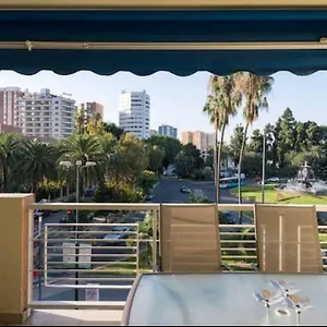 https://ideal-familias-4-habitaciones-malagueta-centro-y-muelle-1.es-andalucia.com