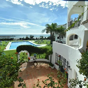 https://cabopino-apartament-marbellas-beach.es-andalucia.com